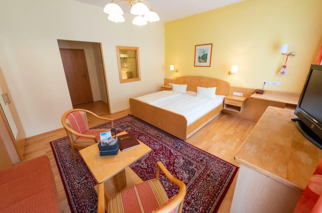 Landhotel Pacher Obervellach Exterior foto