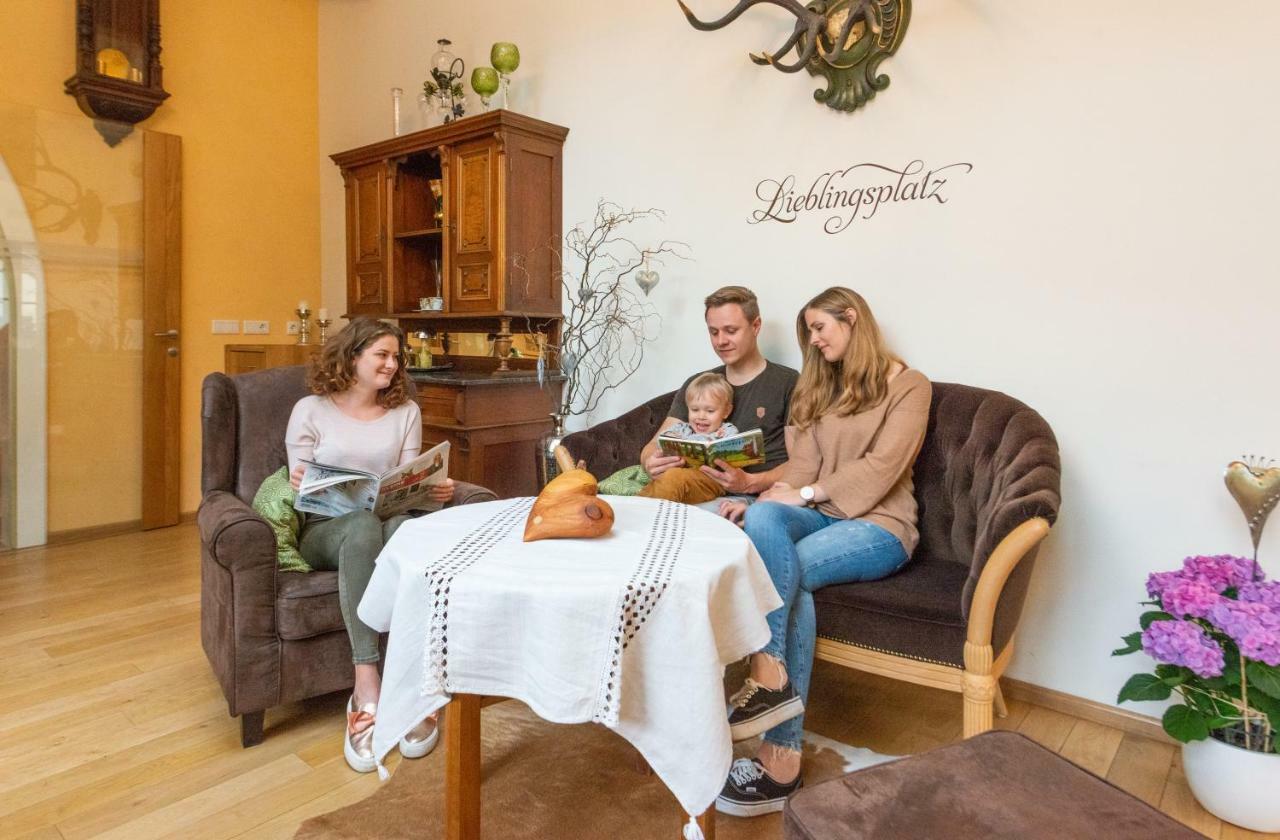 Landhotel Pacher Obervellach Exterior foto