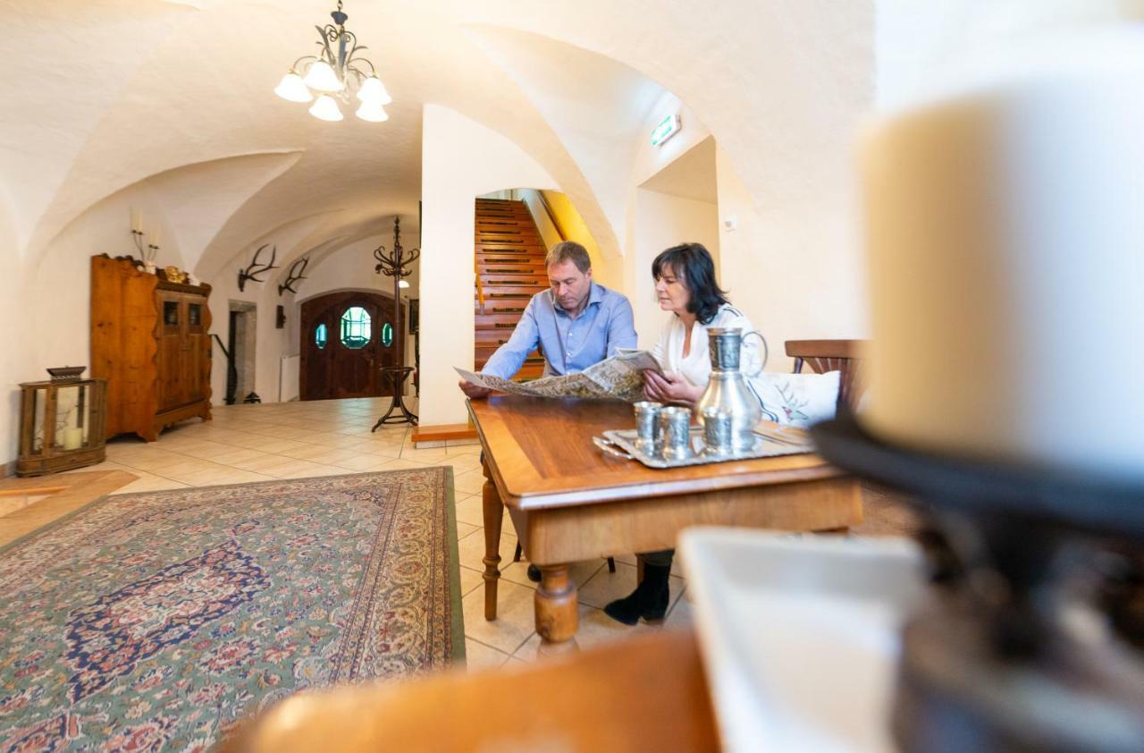 Landhotel Pacher Obervellach Exterior foto